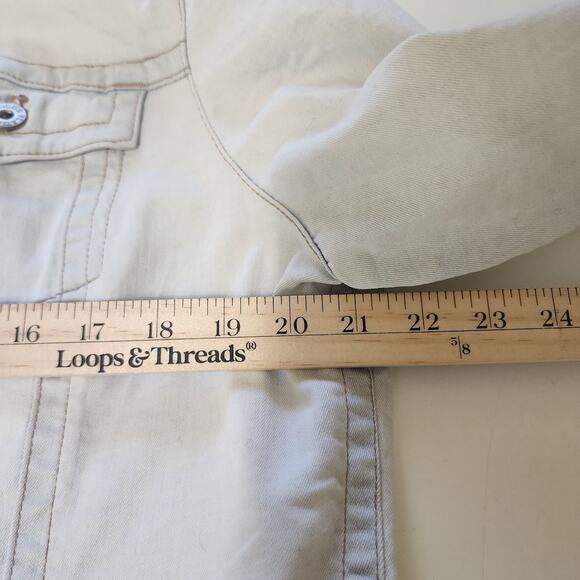 Chico's Jean Jacket Women 3 Long Sleeves White Light Wash Denim Stretchy cropped - Picture 7 of 9